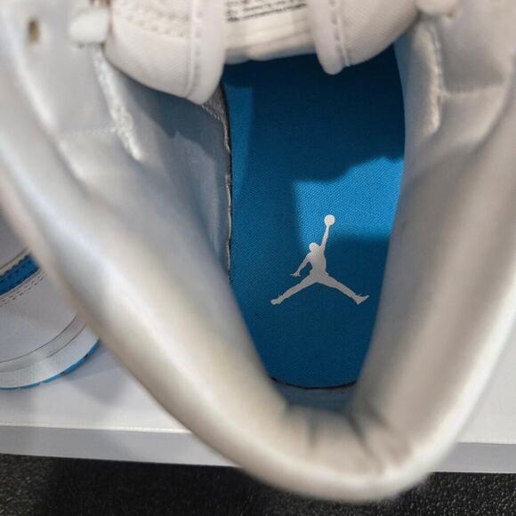 Nike Air Jordan 1 Mid Women's Dk Powder Blue/White Sneakers Sz 7 BQ6472 114 - Picture 7 of 13